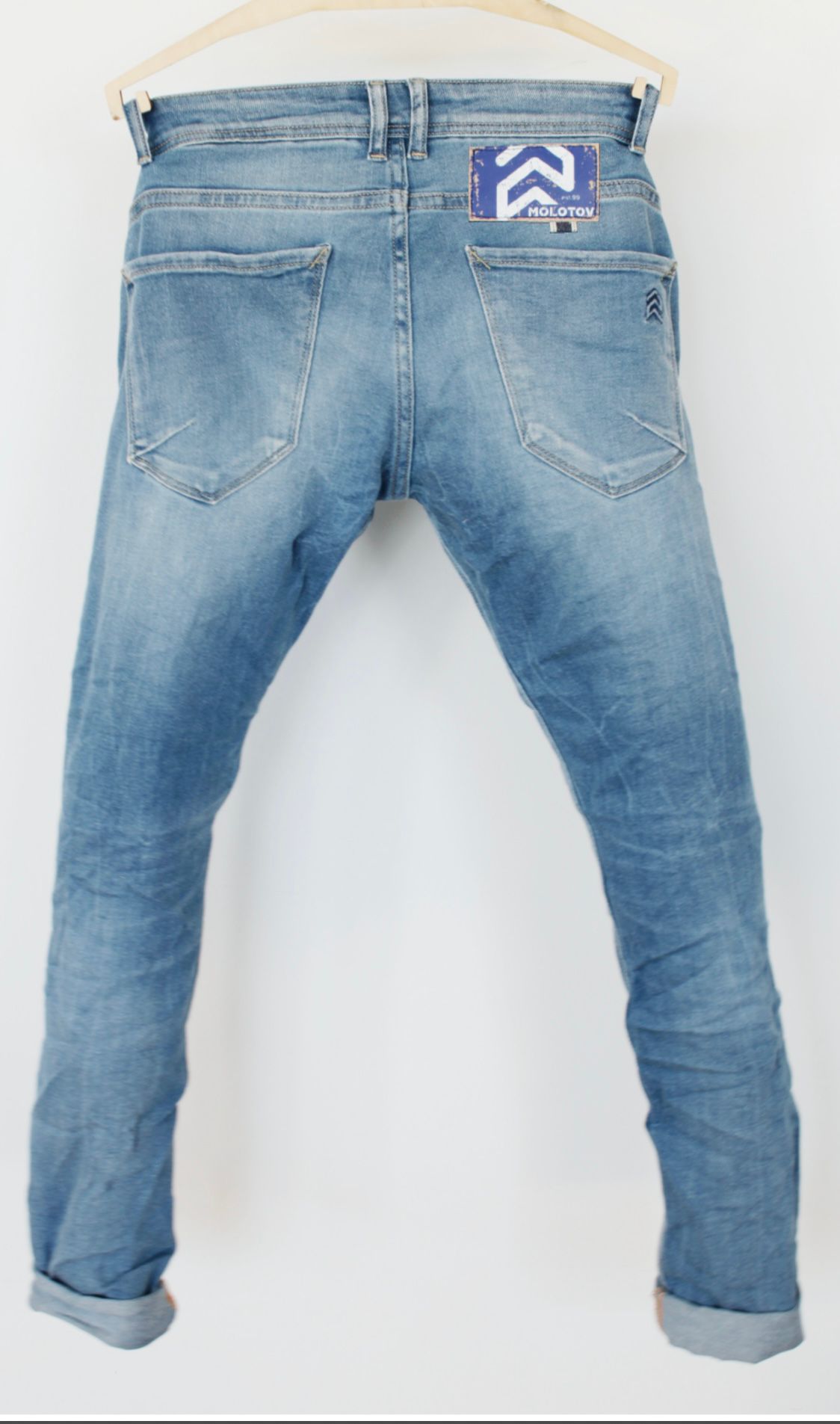 Pantalón tejano MOLOTOV mod. Nice 900. Made in Spain
