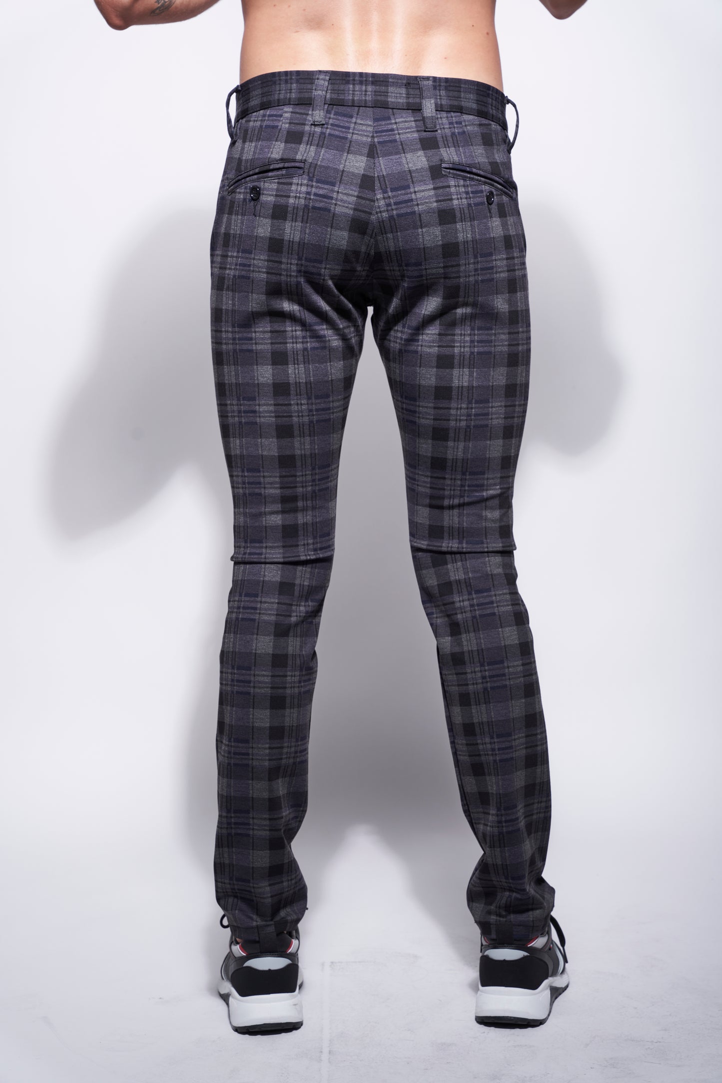 Pantalón Virtual Slim cuadro negro square