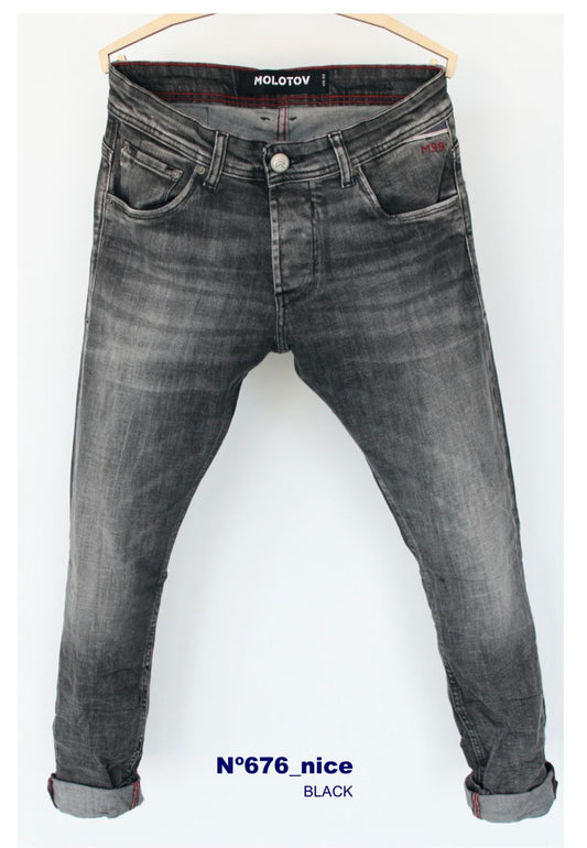Pantalón tejano MOLOTOV nice black. Made in Spain