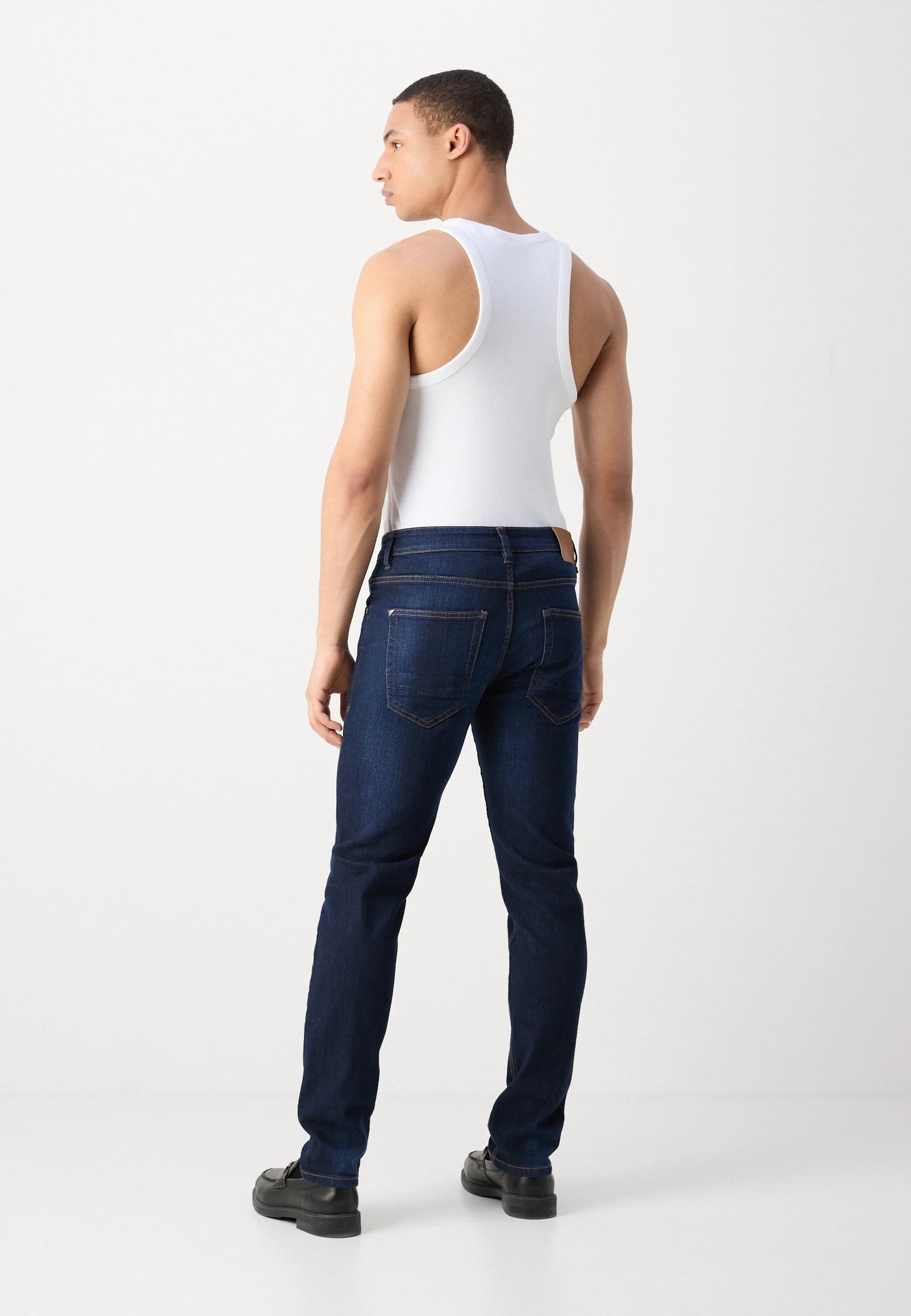 Pantalón tejano Indicode intony