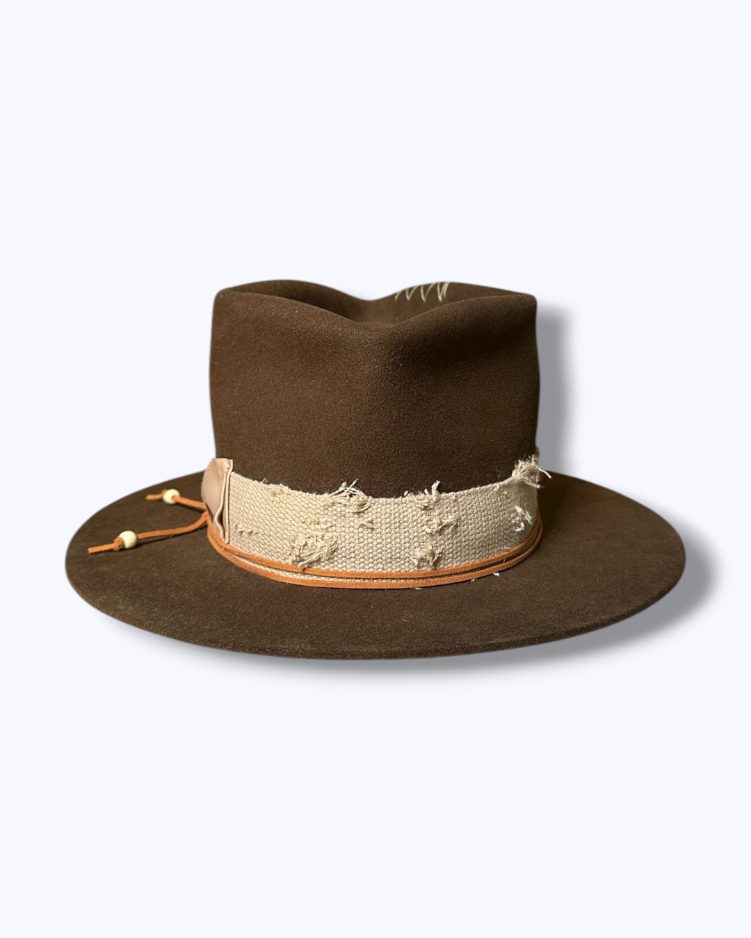 Sombrero Orí "osun"