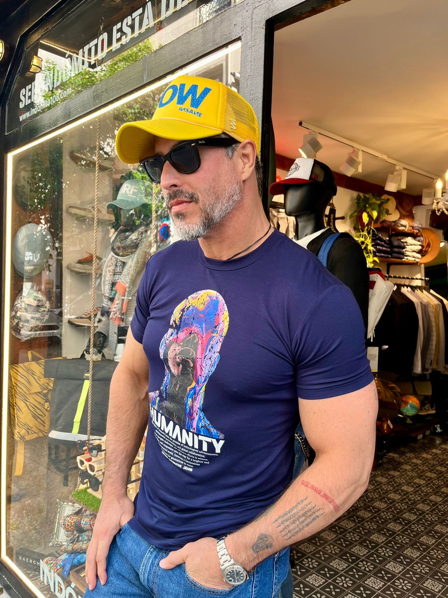 Camiseta Virtual humanity