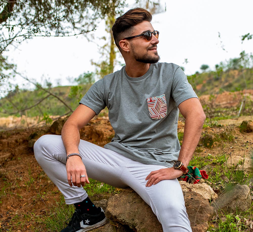 Camiseta Szolt and Frog GURURUPA GRIS