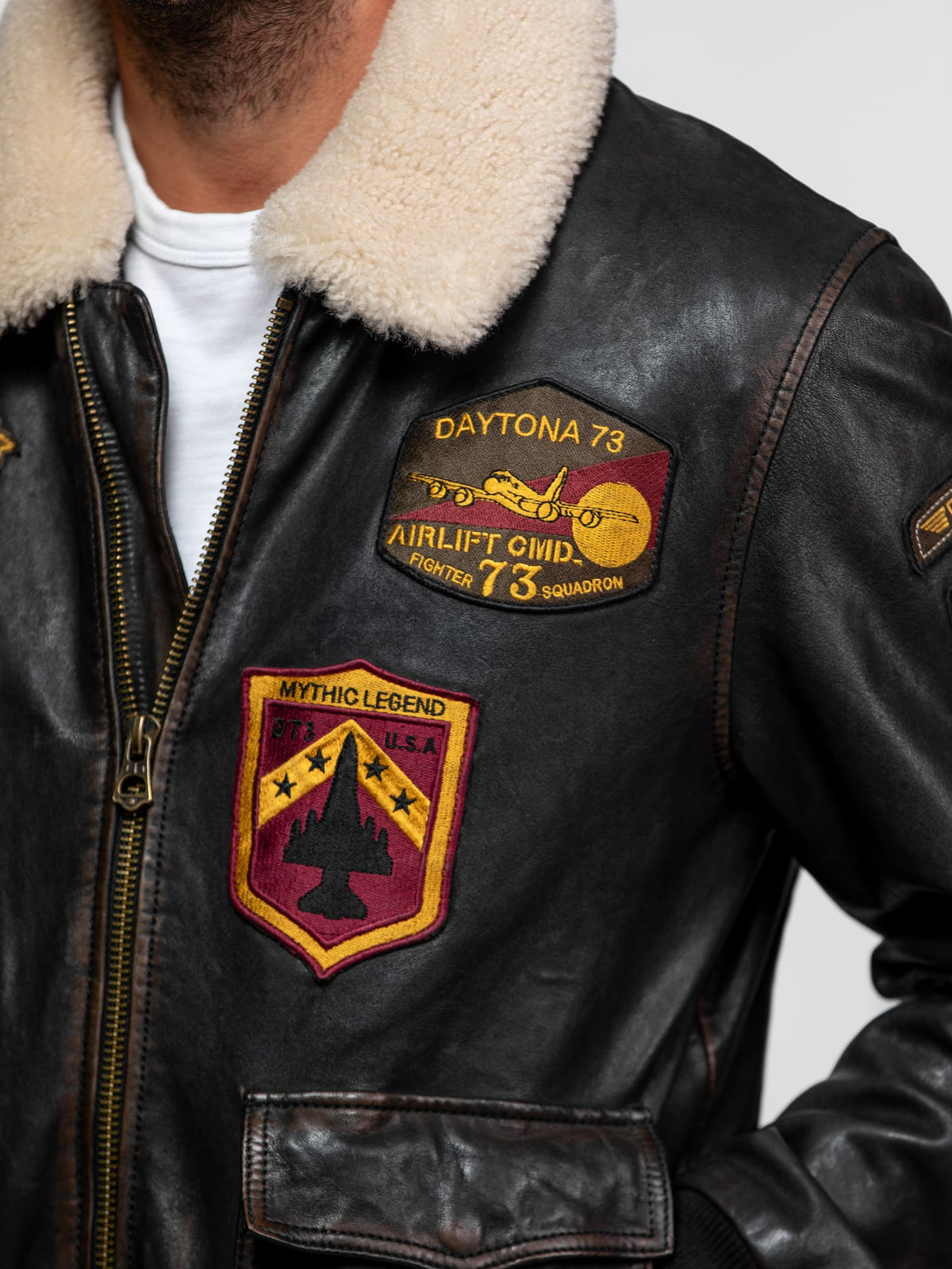 Chaqueta de cuero estilo aviador