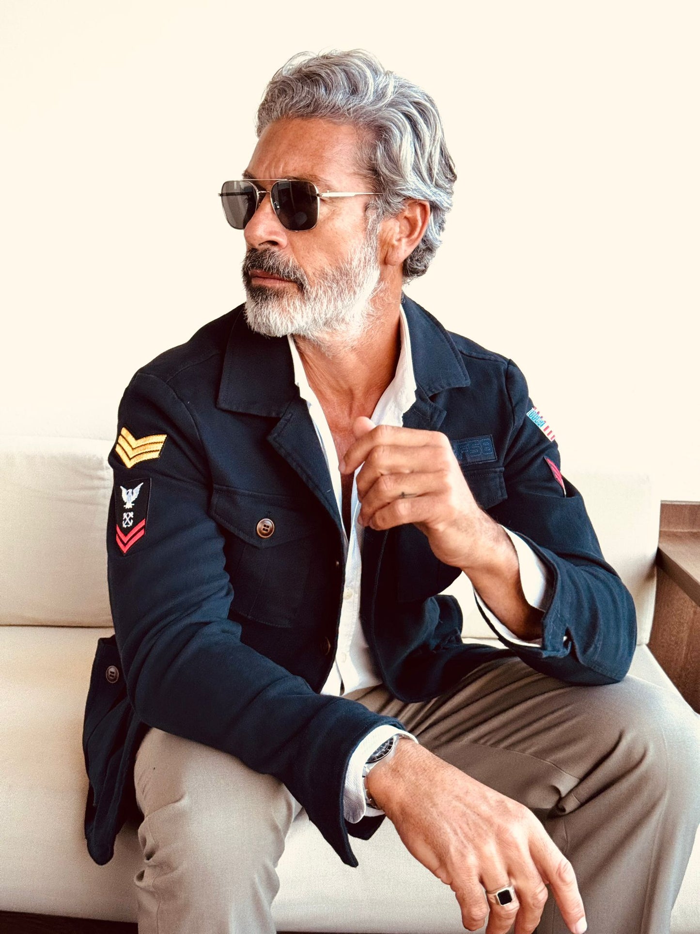 Chaqueta estilo militar berne