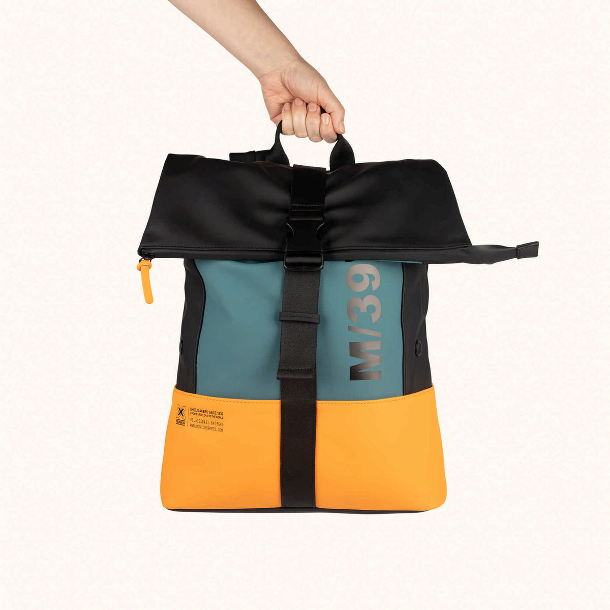 Mochila Urbana Impermeable Ergónoma con Acolchado Trasero CITY BACKPACK ORANGE/GREE