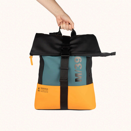 Mochila Urbana Impermeable Ergónoma con Acolchado Trasero CITY BACKPACK ORANGE/GREE