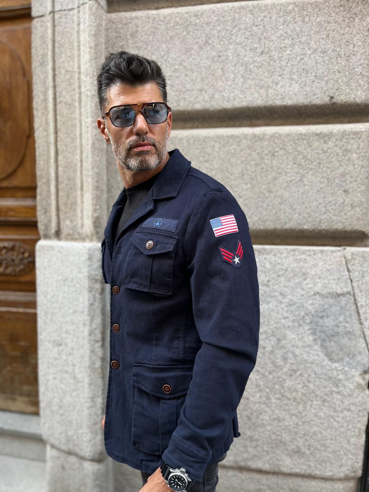 Chaqueta estilo militar berne