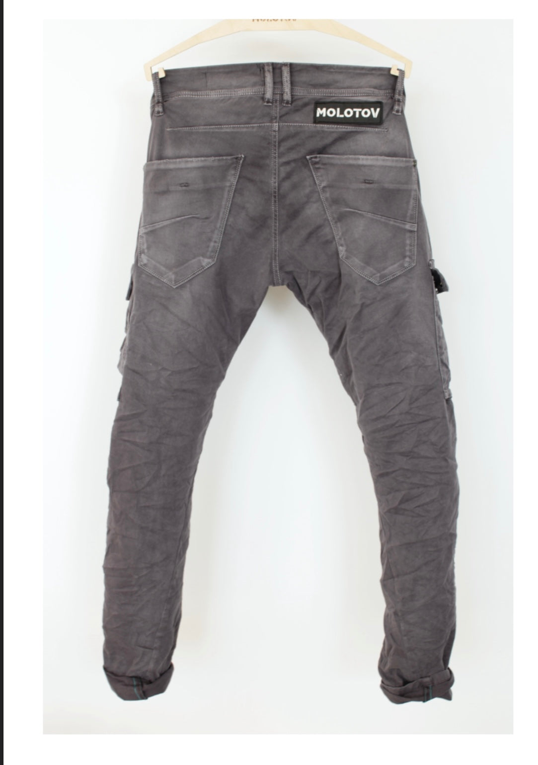 Pantalón cargo MOLOTOV cargo grey night