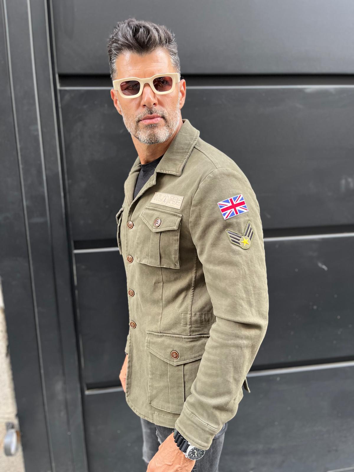 Chaqueta estilo militar berne